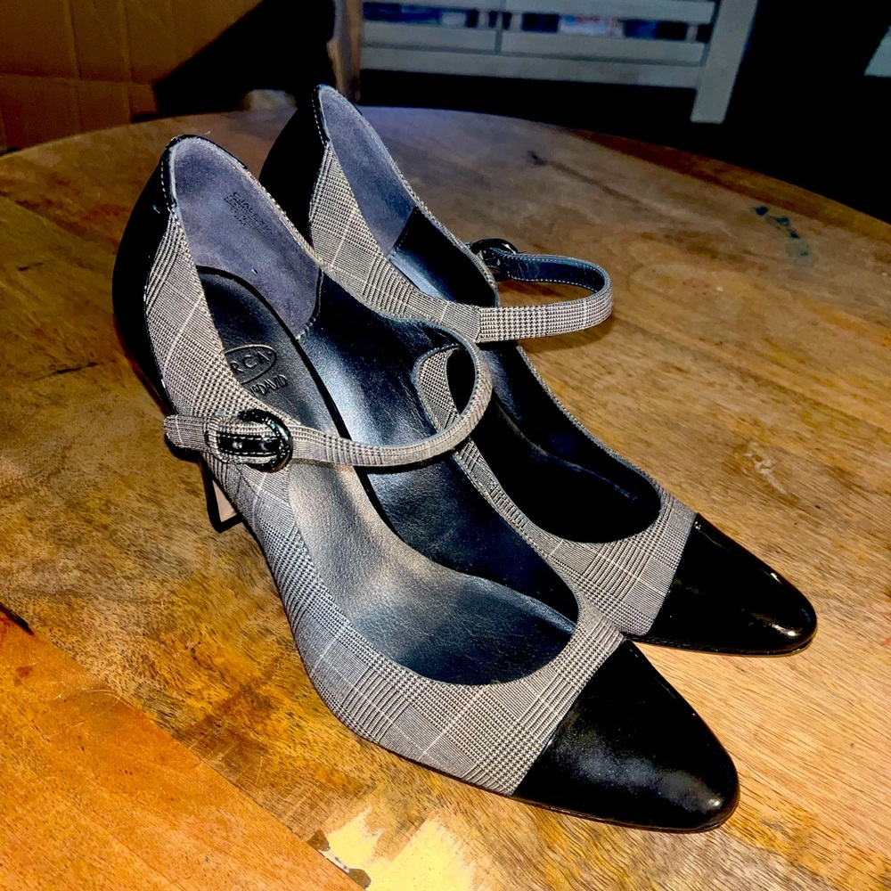 Macy’s Joan David Heels